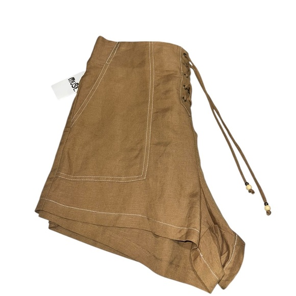 KIVARI Rae Linen Shorts Khaki in Large - Picture 6 of 9